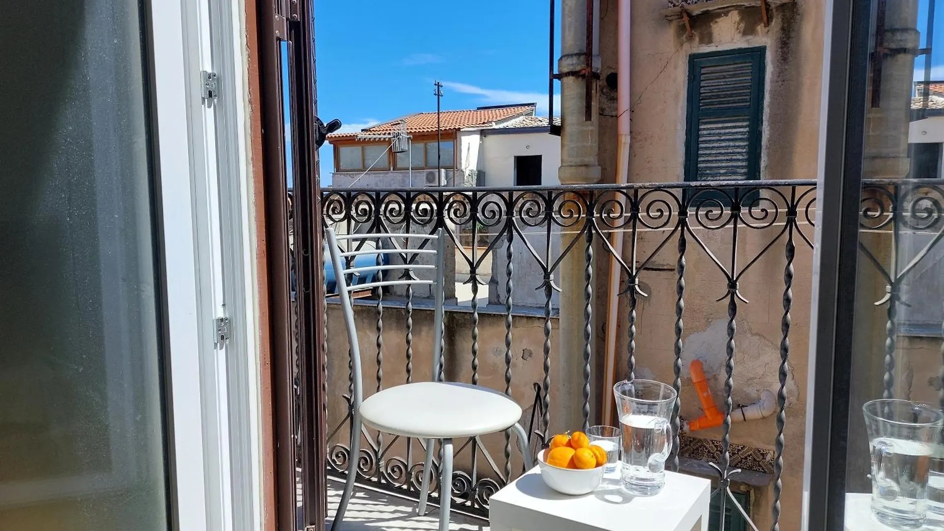Lovely Apartment In The City Centre Palermo Italy